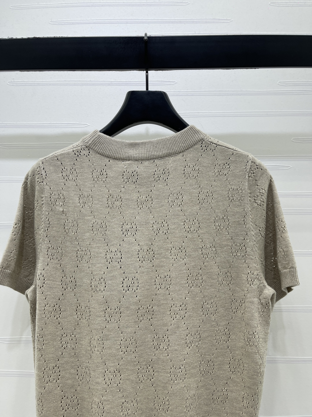 Women's short sleeves